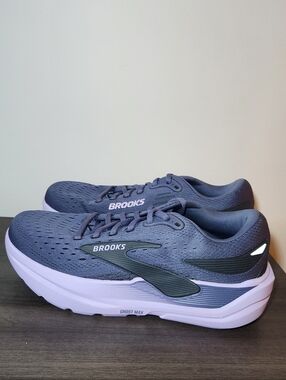 Brooks Ghost Max 3 Running Walking Shoes Womens Size 9